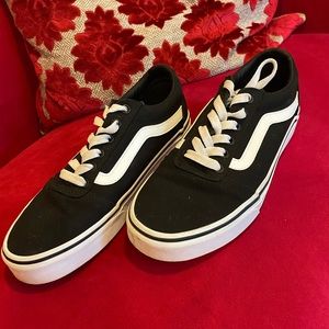Vans authentic Black and White shoes